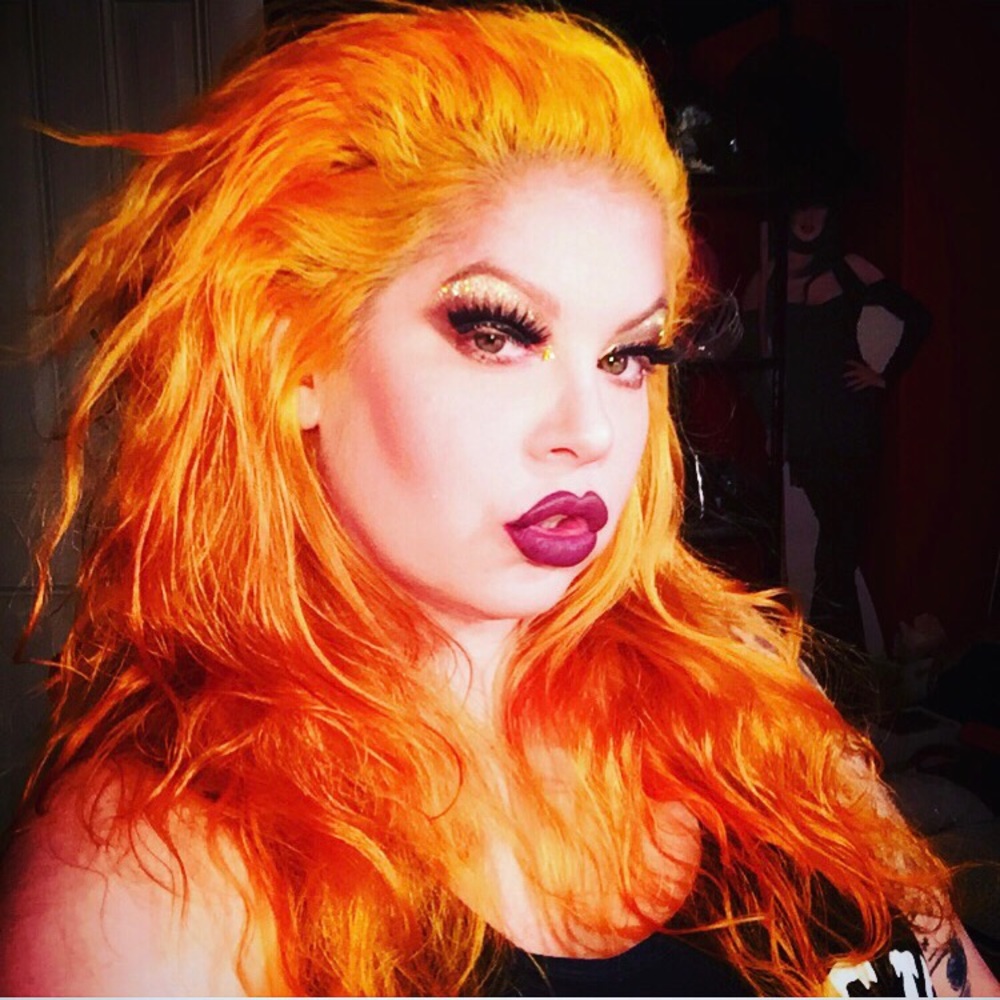 Meet your Posher, Lala.